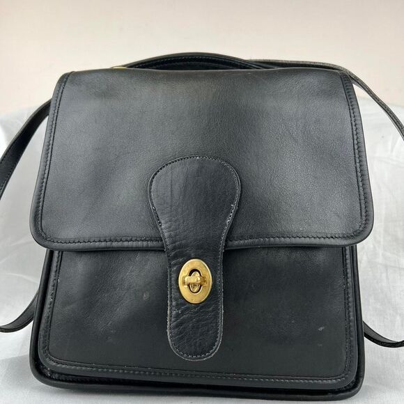 COACH Vintage Black Leather Station Crossbody Bag USA - Picture 2 of 8